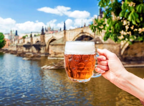 Navštívte Prahu s celou rodinou! Vychutnajte si české pivo, dobré jedlo a pamiatky stovežatej metropoly pri pobyte v hoteli Svornost***.