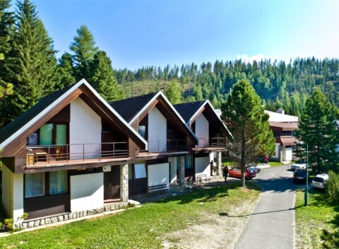 Výhodný pobyt priamo na Štrbskom Plese - Bungalovy FIS Economy s wellnessom.