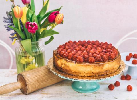 Domáce torty s prídavkom lásky ako od babičky. Tak sladká, nadýchaná a farebná, že rozveselí aj ten najsivejší deň na svete! 