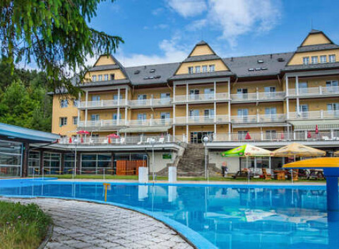 Medical pobyt v Grand Hoteli Strand**** vo Vyšných Ružbachoch už od 14.5.2021.