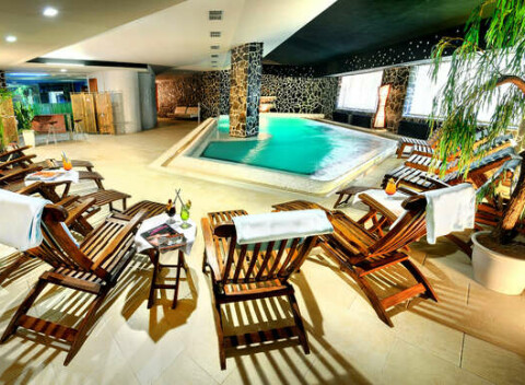 Jesenná dovolenka v Hoteli Grand**** Jasná s polpenziou a lístkom na lanovku.