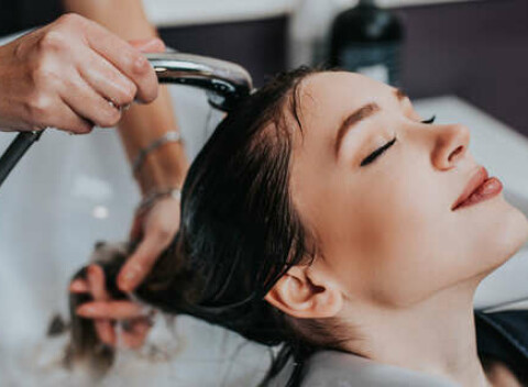 Inzone - Kompletný dámsky strih alebo farbenie. S krásnymi vlasmi bude žiariť aj vaše sebavedomie.