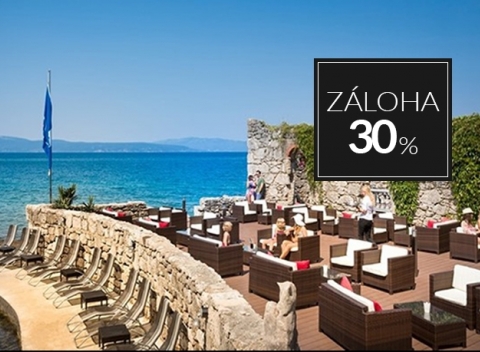 Nechajte sa zlákať horúcim chorvátskym slnkom. Dovolenka v komfortnom Hoteli Jadran*** priamo pri pláži s polpenziou na ostrove Krk.