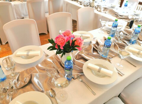 Nedajte sa oklamať úvodným názvom. Ochutnajte si jedlo od skúseného šéfkuchára z motorestu Podvysoká, akcia 1+1 zadarmo.