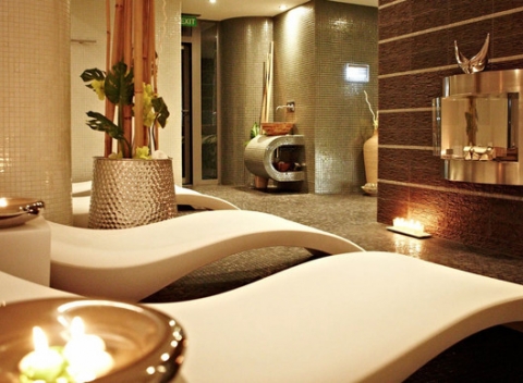 Wellness ONE Košice  vám pomôže premeniť deň na neobyčajný, výnimočný plný zážitkov. Hodinový vstup do wellness pre 2 osoby. 