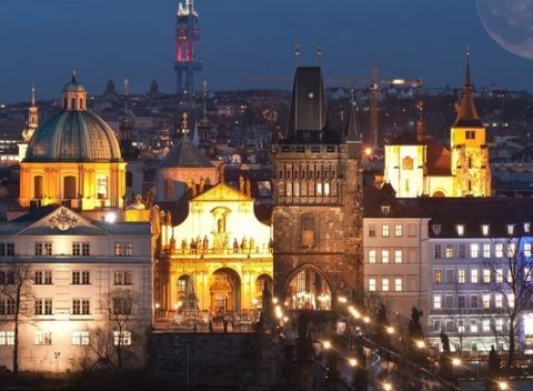 Vydajte sa na romantickú prechádzku nekonečnými uličkami Prahy. Pobyt s raňajkami v Hoteli Dalimil*** na Žižkove neďaleko centra mesta.