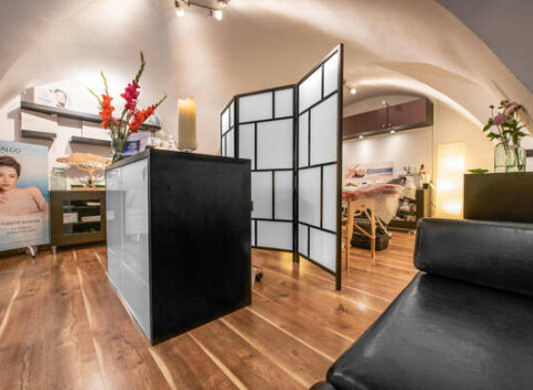 Výnimočné masážne balíčky pre dámy na Ventúrskej v salóne Mi&Su Therapy.