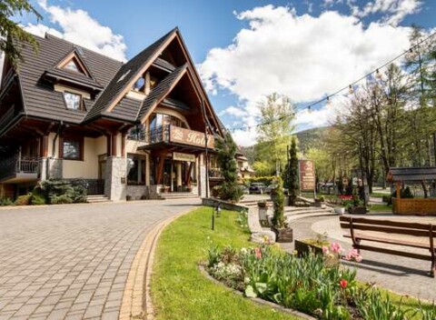 Dovolenka v najkrajšej časti Zakopaného v hoteli Willa Pod Skocznią*** (víno ako darček).