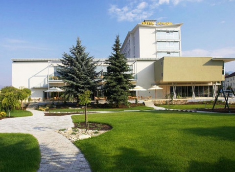 Príjemná dovolenka na Liptove s ubytovaním, polpenziou a wellness v hoteli Jánošík****.