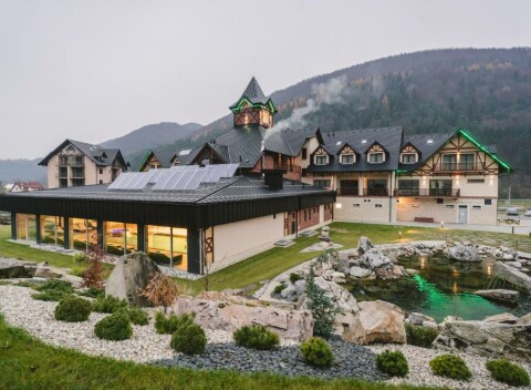 Rezort Village Hanuliak sa nachádza v obci Belá a ponúka vám možnosť ubytovania uprostred prírody.