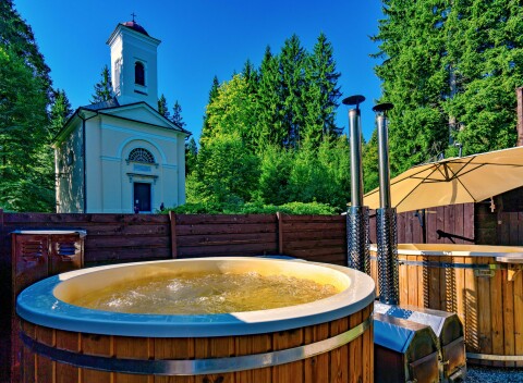 Jeseníky v centre Karlovej Studánky: Hotel Džbán *** s Thermal Parkom, pivným kúpeľom a polpenziou.