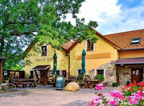 Znojmo štýlovo v Penzióne U Tří Jasanů s raňajkami a poukazom do reštaurácie či na wellness.