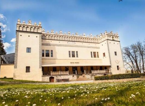 Rodinný pobyt v Kúrii v areáli kaštieľa Fričovce s raňajkami a deťmi do 6 rokov zdarma.