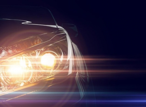 Výmena oleja a filtra alebo kontrola a nastavenie svetiel regloskopom v Auto-test servis.