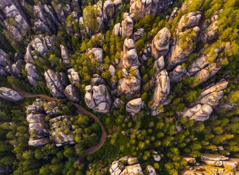 Jastrebí hory u Adršpašských a Teplických skál vo vnútri krásnej prírody v Pensionu Radvanice s polpenziou.