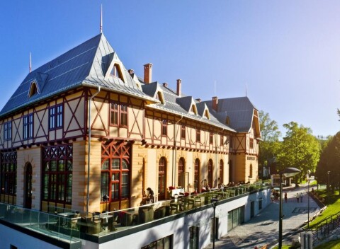 Luxus, noblesa a prvotriedne služby. To je Hotel Lomnica - obnovený klenot Vysokých Tatier.