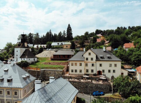Pod Klopačkou - útulné štúdia a apartmány neďaleko centra historickej Banskej Štiavnice.