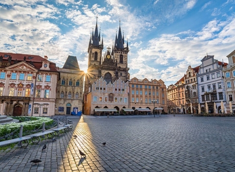 Romantická Praha vo dvojici, s ubytovaním v dokonalom luxuse 5* hotela s raňajkami v  Malej Strane.