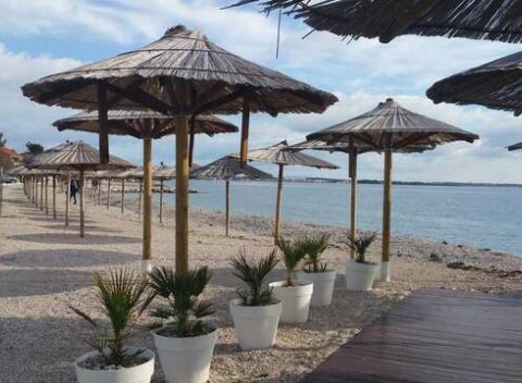 Komfortný domček pre 8 ľudí len 100 m od mora na chorvátskom ostrove VIR.