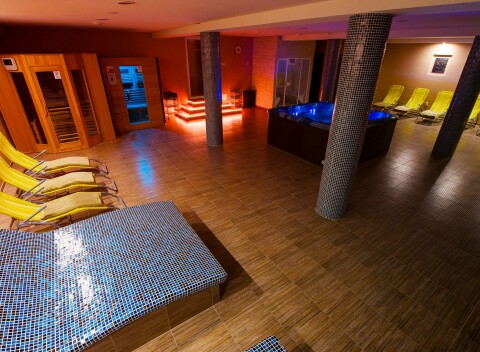 Relaxačný pobyt vo Wellness Penzióne Maxim *** s polpenziou, vírivkou a saunami + zľava na masáže.