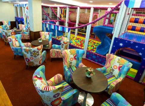 Víkendy plné animácií v hoteli Lesana*** s výhľadom na Lomnický štít, wellness a detský raj Kinderland.