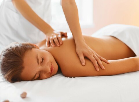 Mariánské Lázně: Hotel Westend **** s raňajkami či polpenziou, saunou a až 12 liečebnými procedúrami.