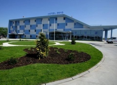 Dunajská Streda v hoteli Ring*** pre rodiny s polpenziou, wellness a vstupom do Malkia Parku.