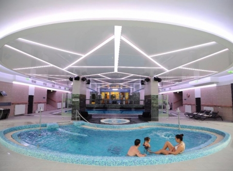 Po stopách maďarskej histórie a vínnych ciest v Egeri – strava a wellness v cene.