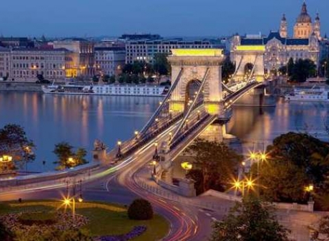 Budapešť v 3* hoteli s raňajkami. Navštívte kúpele, pamiatky a vychutnajte si špeciality maďarskej kuchyne.