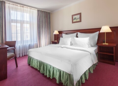 Pobyt priamo v centre Prahy pre 1 či 2 osoby v Hoteli Luník *** s raňajkami a zľavou + dieťa do 8 r.