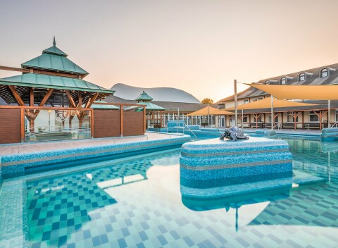 Pobyt pri kúpeľnom Mosonmagyaróvári v Helén Hoteli & Spa *** s polpenziou, wellness a výhodami.