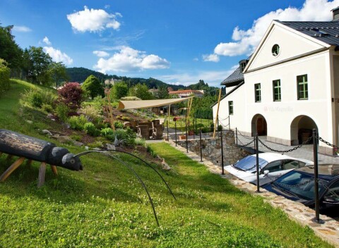 Pobyt vo Vila Magnolia s raňajkami v nádhernom prostredí Štiavnických vrchov.