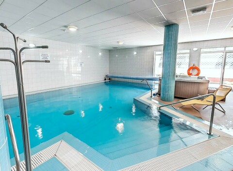 Maďarsko pri jazere a zároveň blízko Budapešti v Hoteli Bagoly Fogadó *** s wellness a polpenziou.