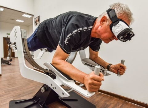 Vysnívaná postava vďaka virtuálnej realite a fitness prístroju Icaros.