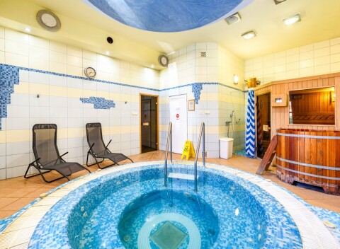 Hajdúszoboszló v Hoteli Négy Évszak Superior *** so vstupom do kúpeľov, wellness a polpenziou.