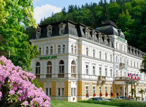 Tradičný kúpeľný pobyt v Mariánske Lázně hotel Centrální Lázně**** s polpenziou a procedúrami.