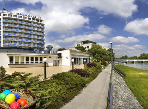 Veľká Noc v hoteli Magnólia**** v Piešťanoch s polpenziou, wellnessom a programom.