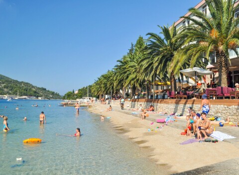 Ostrov Korčula na pláži v Hoteli Posejdon *** s all inclusive stravou aj nápojmi + dieťa zdarma.