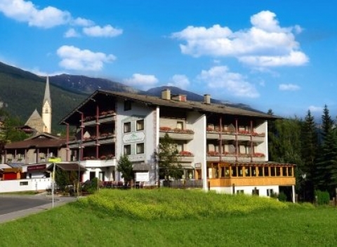 Rakúske Vysoké Taury s bohatou polpenziou, wellness a zľavovou kartou v 4* hoteli.