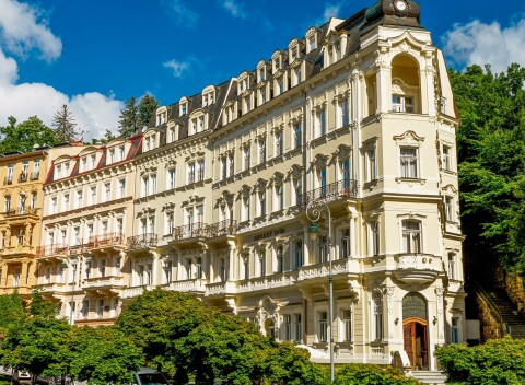 Spa Hotel Anglický Dvůr **** s raňajkami, 3 procedúrami a vstupom do nového wellness centra.