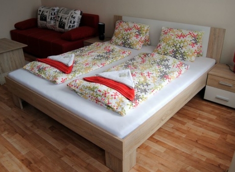 Pobyt v penzióne ADAM*** s raňajkami v pokojnej časti historického centra Prešova.