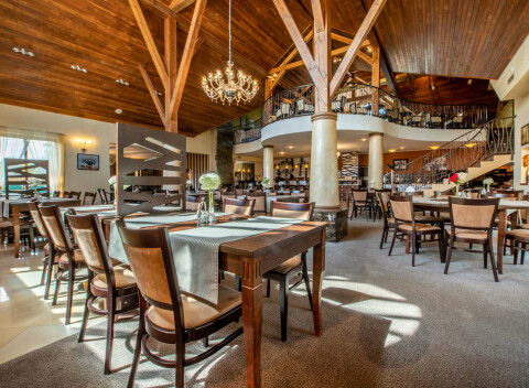 Kupón na à la carte v reštaurácii a vstup do wellness vo Wellness Hoteli Spark****.