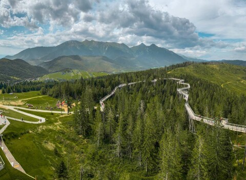Útulná Chata na Antošáku pre 4 - 6 osôb len 2 km od Chodníka korunami stromov.