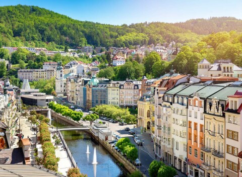 Luxusný Carlsbad Inn**** pri Karlových Varoch s privátnym wellness, polpenziou a procedúrou.