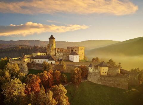 Vstupné na Ľubovniansky hrad a do skanzenu pre deti a dospelých.