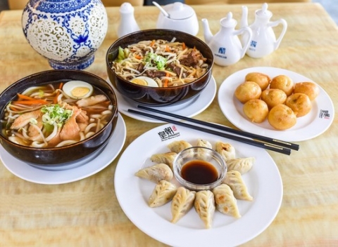 4x špeciálne tradičné ázijské menu pre 2 osoby v Dynasty Asian Restaurant.