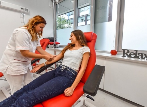 Infúzna terapia vysokodávkovaným vitamínom C - veľká posila nielen pre imunitu.