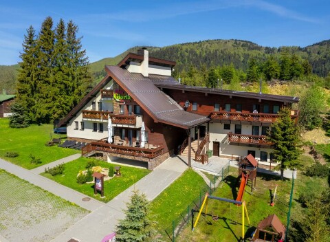 Maximálne pohodlie v obľúbenej Ville Gloria*** s jedinečnou polohou na Donovaloch s wellness.