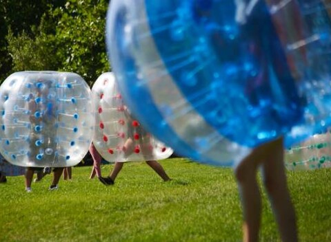 MaraFun - bumper ball - originálne vodné atrakcie na Liptovskej Mare.