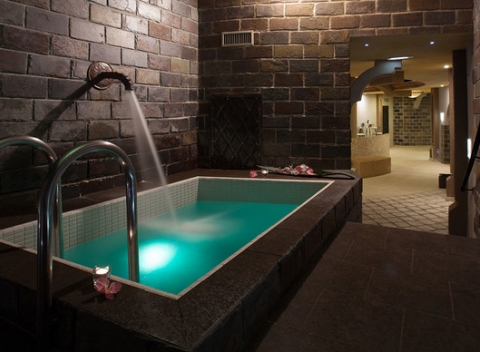 Romantický pobyt s neobmedzeným wellness a raňajkami či polpenziou v metropole Spiša.